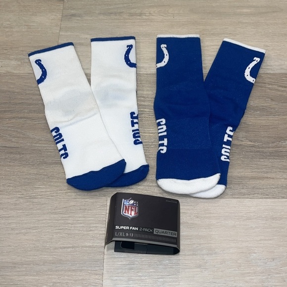 Indianapolis Colts NFL super fan 2-PACK quarter Socks NWT L/XL - Picture 2 of 7
